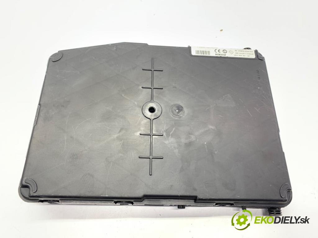 RENAULT SCÉNIC II nadwozie wielkoprzestrzenne (MPV) 2004 88 kW 1.9 dCi (JM0G, JM12, JM1G, JM2C) 1870 Modul UCH 8200309691 (Riadiaca jednotka ostatné)