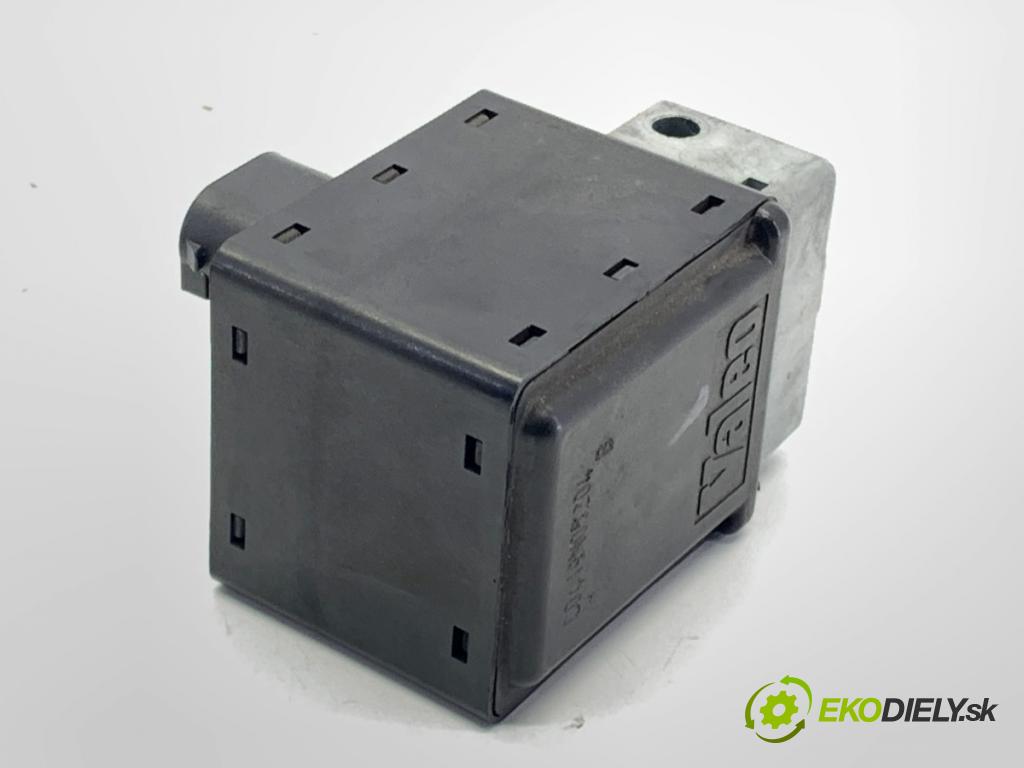 RENAULT SCÉNIC II nadwozie wielkoprzestrzenne (MPV) 2004 88 kW 1.9 dCi (JM0G, JM12, JM1G, JM2C) 1870 blokáda volantu 8200033233 (Riadenie ostatné)