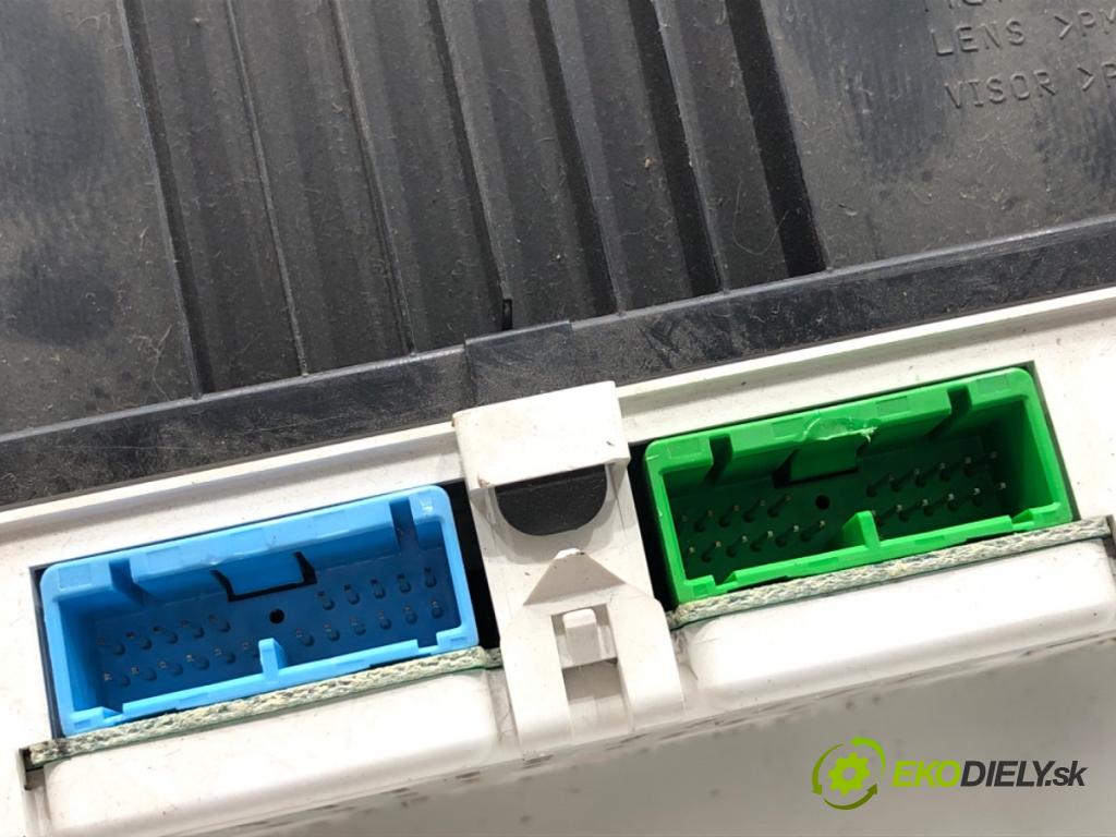 HONDA CIVIC VII liftback 2001 66 kW 1.4 iS (EP1) 1396 Prístrojovka HR0287055 (Prístrojová doska)