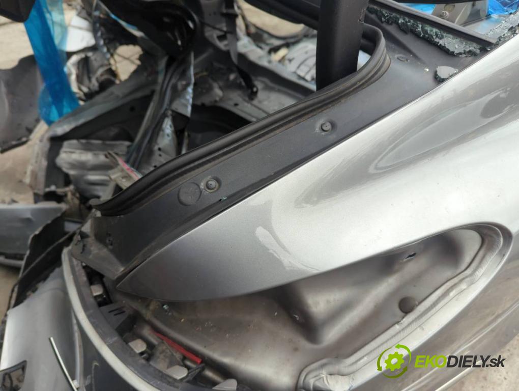 MERCEDES-BENZ C218 coupe 2013 195 kW CLS 350 CDI / d (218.323) 2987 KAROSERIA ČTVRŤÁK blatník zadní část pravý práh střecha PODŁUŻNICA levý pravý
