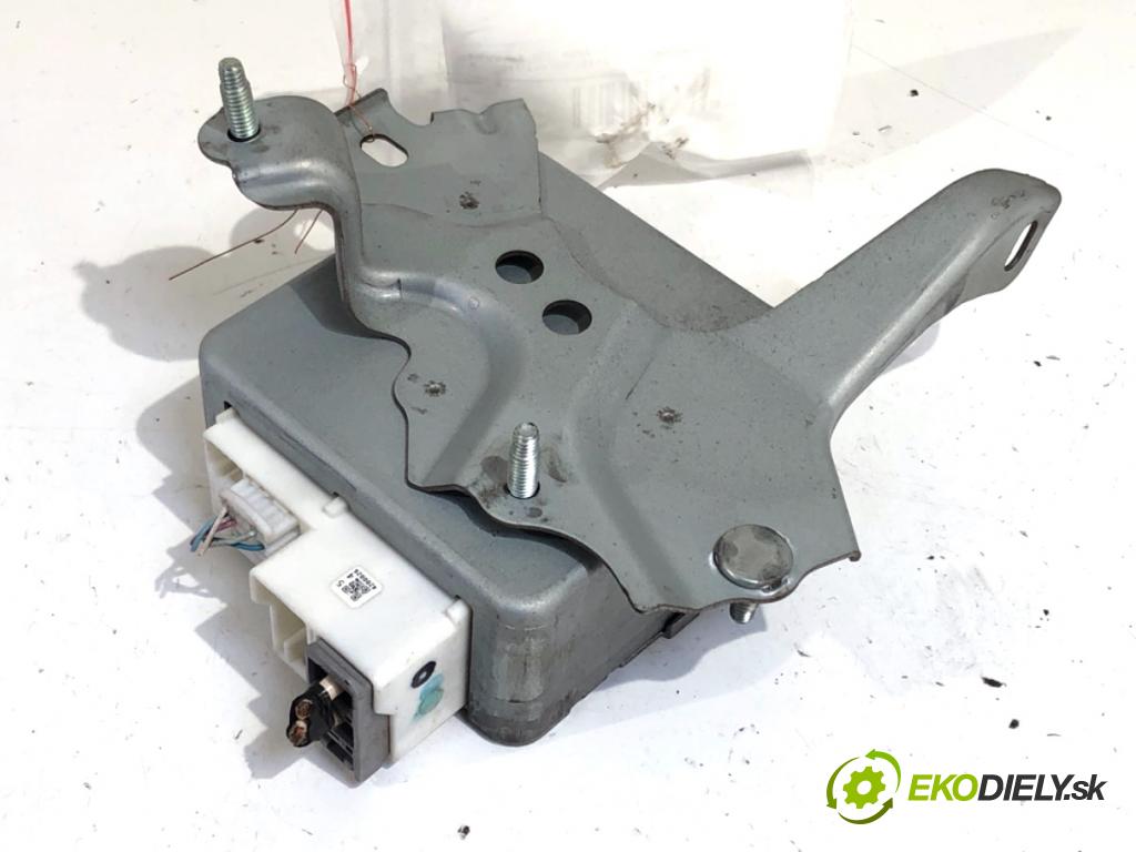 TOYOTA YARIS II liftback 2006 51 kW 1.0 VVT-i (KSP90_) 998 Modul servočerpadlo 89650-0D110 (Riadiaca jednotka ostatné)