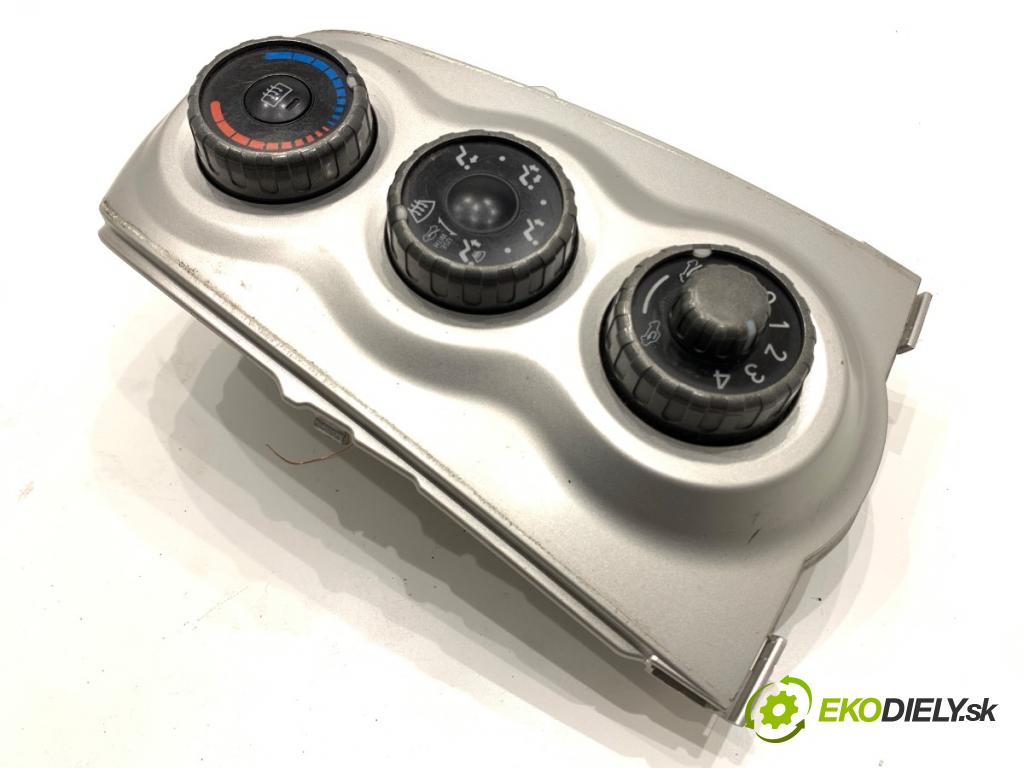 TOYOTA YARIS II liftback 2006 51 kW 1.0 VVT-i (KSP90_) 998 Panel ovládania kúrenia 55406-0D190 (Prepínacie páčky pod volantom)