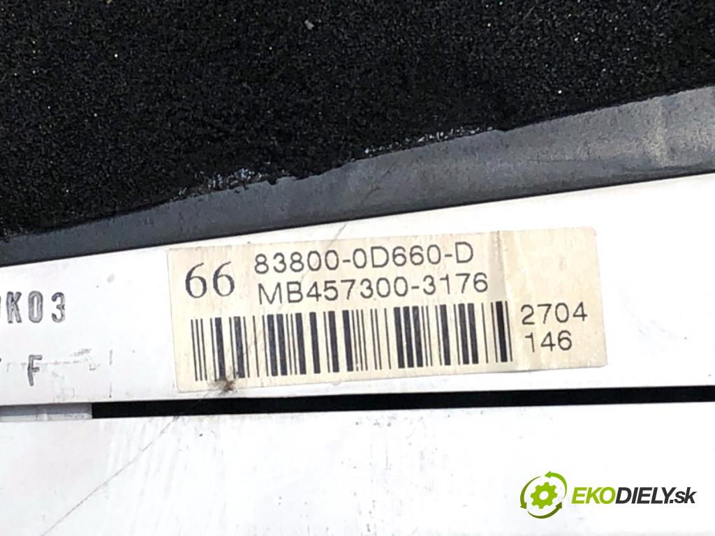 TOYOTA YARIS II liftback 2006 51 kW 1.0 VVT-i (KSP90_) 998 Prístrojovka 83800-0D660 (Prístrojová doska)