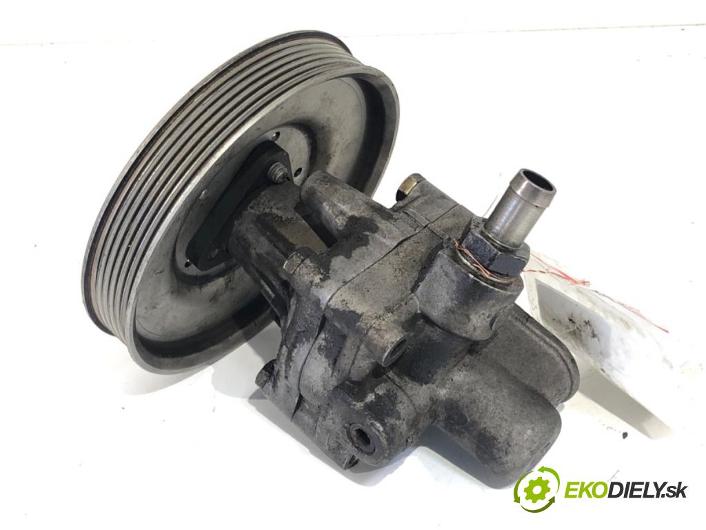 AUDI A6 C4 sedan 1996 103 kW 2.5 TDI 2461 Pumpa servočerpadlo 048145155F (Servočerpadlo)