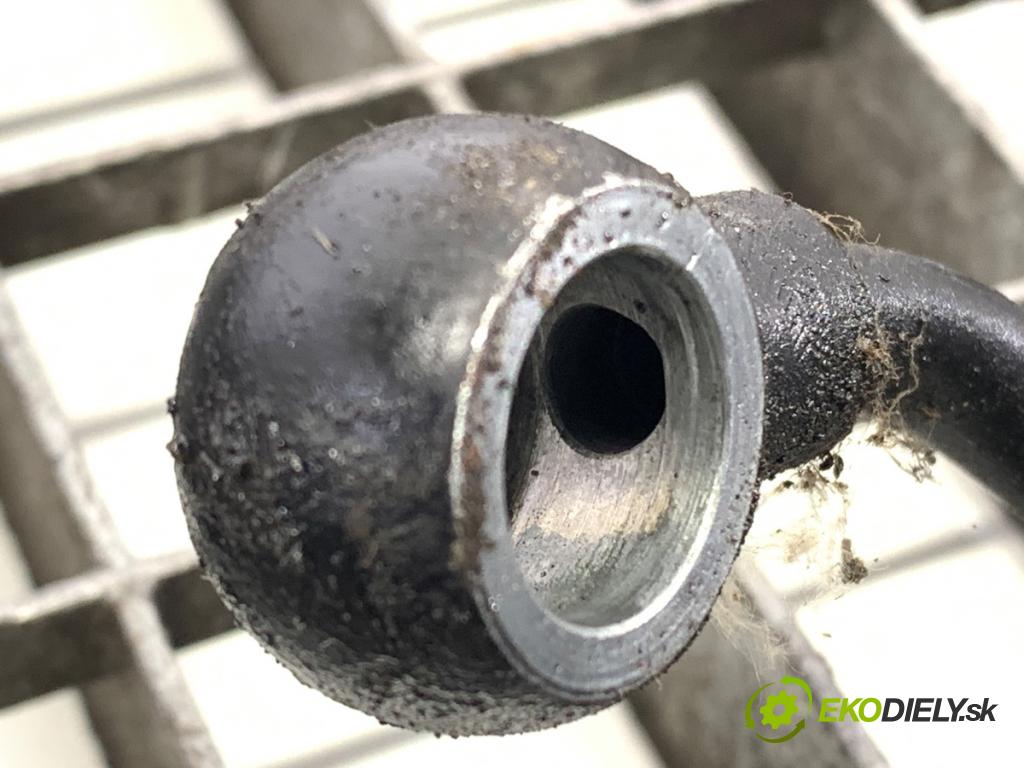 AUDI A6 C4 sedan 1996 103 kW 2.5 TDI 2461 hadica servočerpadlo  (Rúrka servočerpadla)