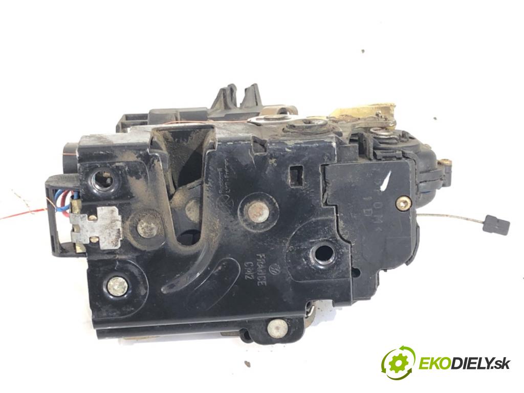 VW PASSAT B5 FL sedan 2002 96 kW 1.9 TDI 1896 zámok dveře pravý zadní část 