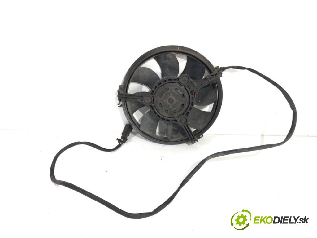 VW PASSAT B5 FL sedan 2002 96 kW 1.9 TDI 1896 Ventilátor klimatizácie 8D0959455R (Ventilátor chladiča klimatizácie)