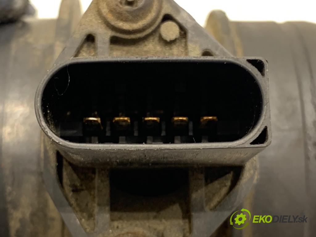 VW PASSAT B5 FL sedan 2002 96 kW 1.9 TDI 1896 Váha vzduchu 074906461B (Váha vzduchu)