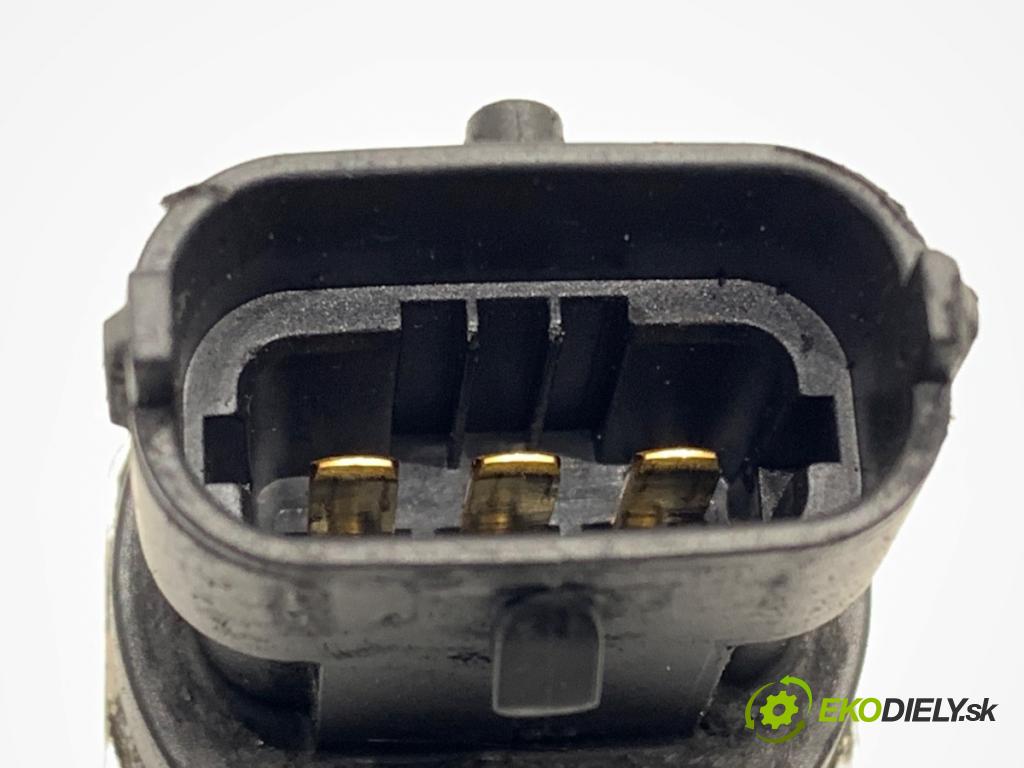 ALFA ROMEO 159 sedan 2005 100 kW 1.9 JTDM 16V (939AXF1B, 939AXC1B) 1910 Snímač tlaku paliva 0281002706 (Snímač)