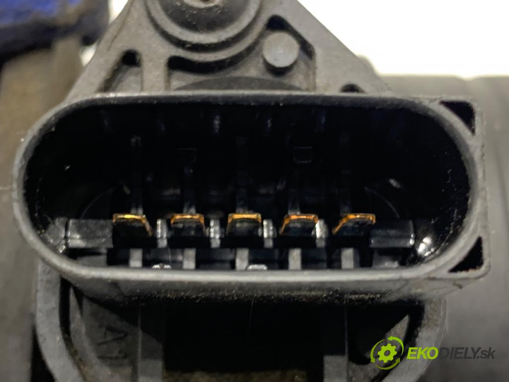 BMW E46 sedan 2003 105 kW 318 i 1995 Váha vzduchu 0280218075 (Váha vzduchu)