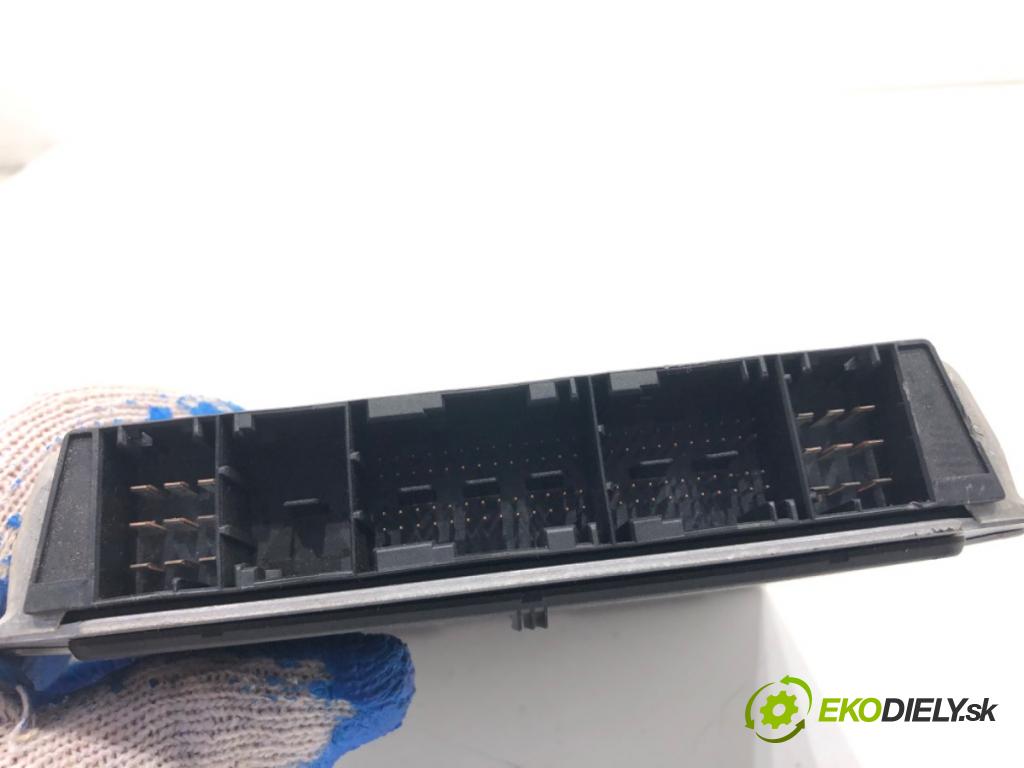 MERCEDES-BENZ W203 sedan 2002 120 kW C 200 Kompressor (203.042) 1796 riadiaca jednotka Motor A1111533579 (Riadiaca jednotka)