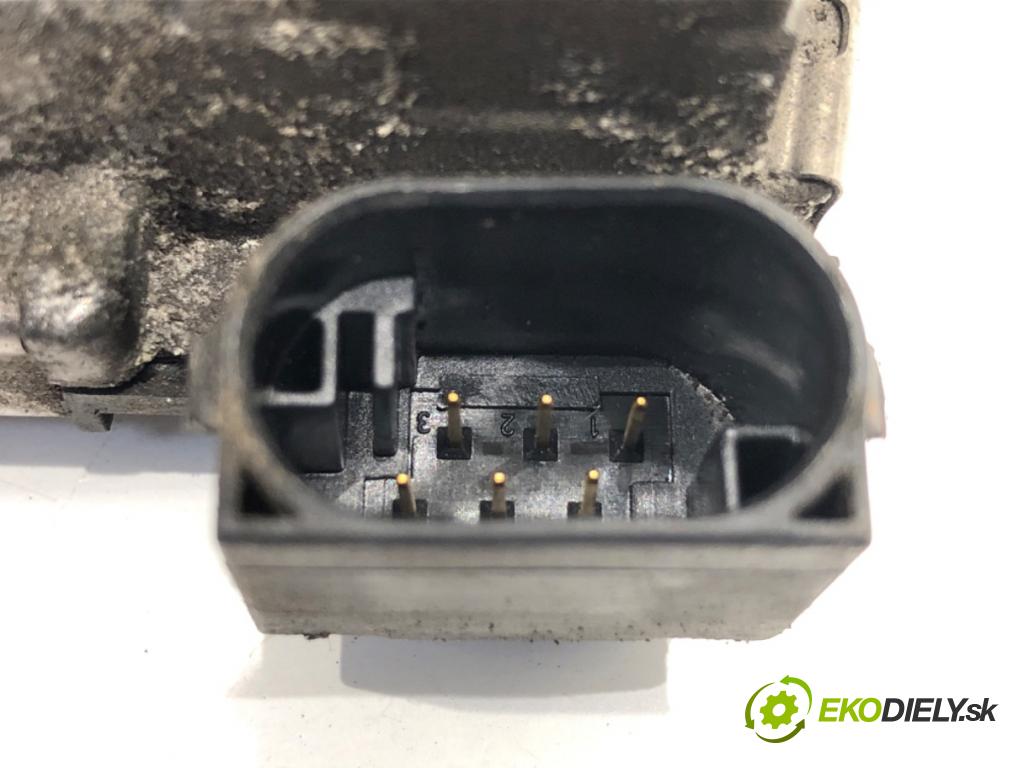 MERCEDES-BENZ W203 sedan 2002 120 kW C 200 Kompressor (203.042) 1796 Škrtiaca klapka  (Škrtiaca klapka)