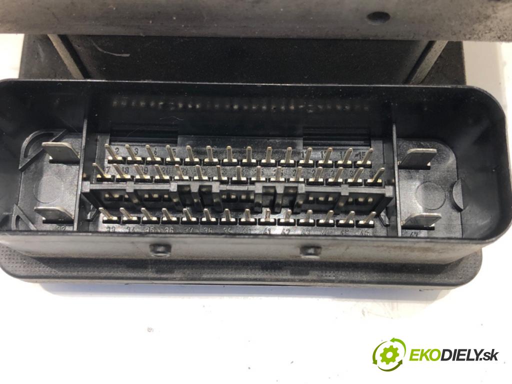 MERCEDES-BENZ W203 sedan 2002 120 kW C 200 Kompressor (203.042) 1796 pumpa ABS A2095450232 (Pumpa ABS)