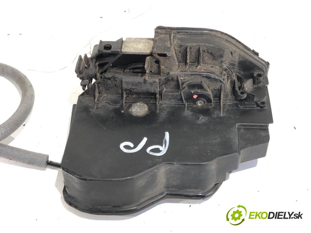 BMW E87 liftback 2006 95 kW 118 i 1995 zámok dveře pravý přední část 7167074