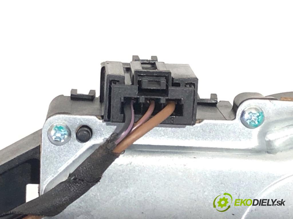 BMW E87 liftback 2006 95 kW 118 i 1995 motor stěračů zadní část