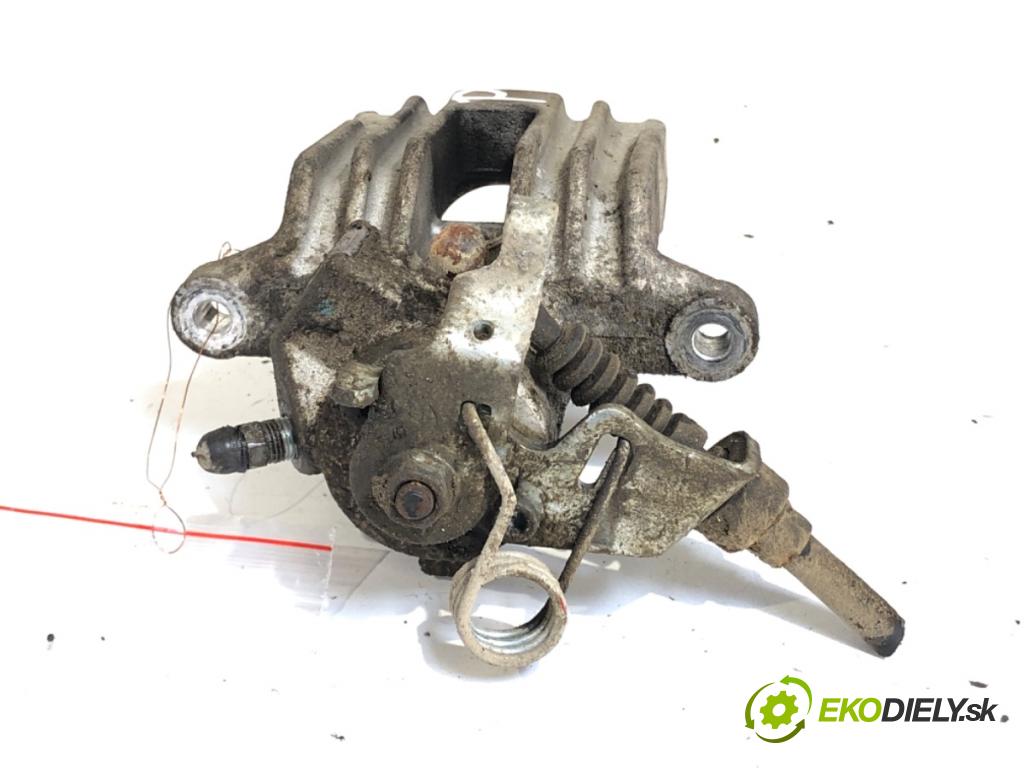 AUDI A3 8L liftback 1999 74 kW 1.6 1595 Brzdič strmeň pravy zad