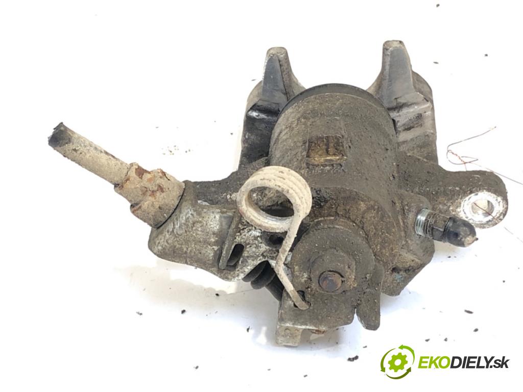 AUDI A3 8L liftback 1999 74 kW 1.6 1595 Brzdič strmeň pravy zad