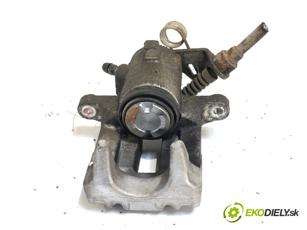 AUDI A3 8L liftback 1999 74 kW 1.6 1595 Brzdič strmeň pravy zad