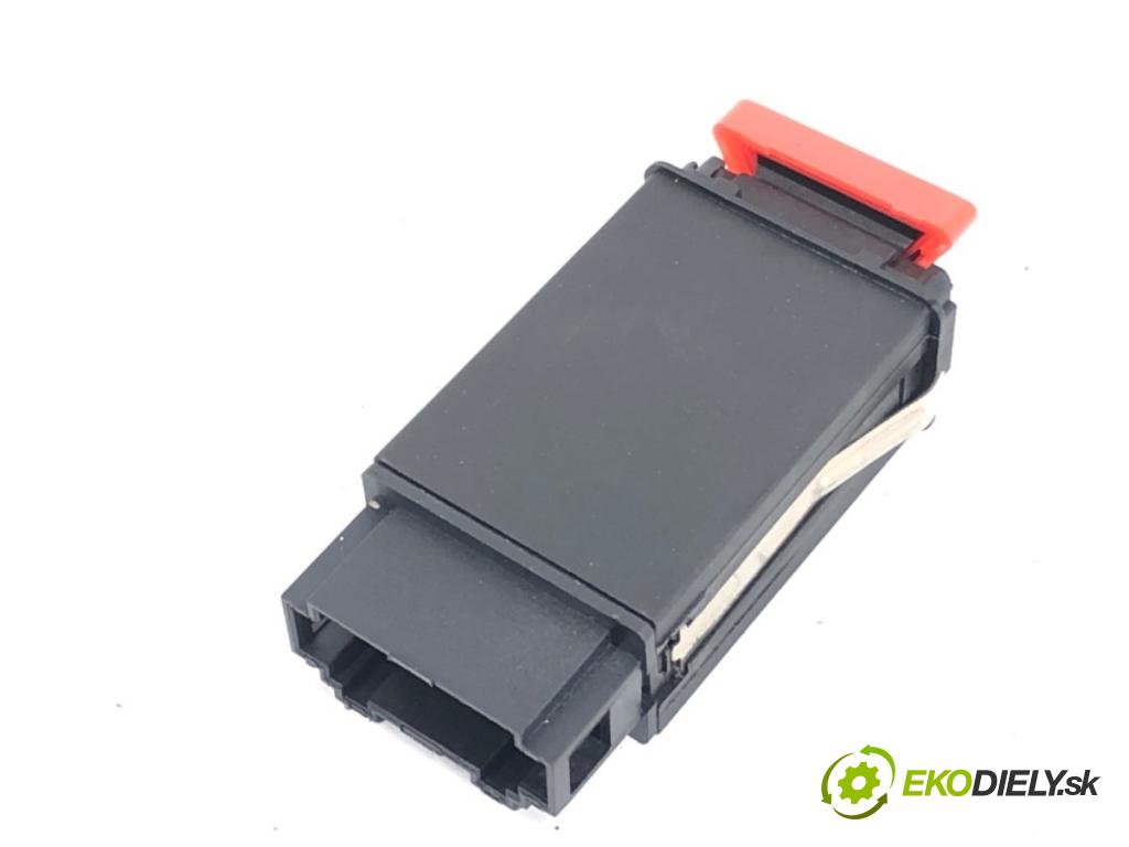 AUDI A3 8L liftback 1999 74 kW 1.6 1595 Spínač svetiel výstražných (núdzových)  (Prepínacie páčky pod volantom)