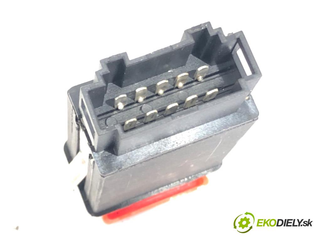 AUDI A3 8L liftback 1999 74 kW 1.6 1595 Spínač svetiel výstražných (núdzových)  (Prepínacie páčky pod volantom)