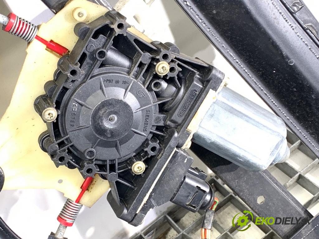 AUDI A3 8L liftback 1999 74 kW 1.6 1595 mechanismus okna levý přední část 8L4959801C
