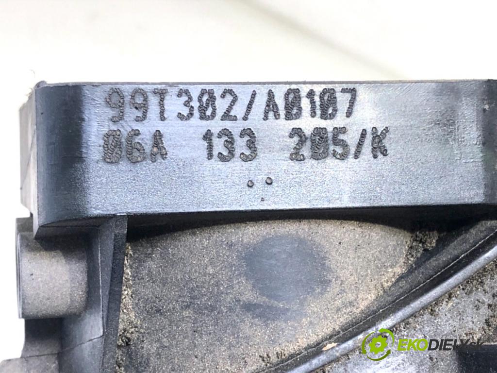 AUDI A3 8L liftback 1999 74 kW 1.6 1595 potrubí sání 06A133185CL (Sací potrubí)