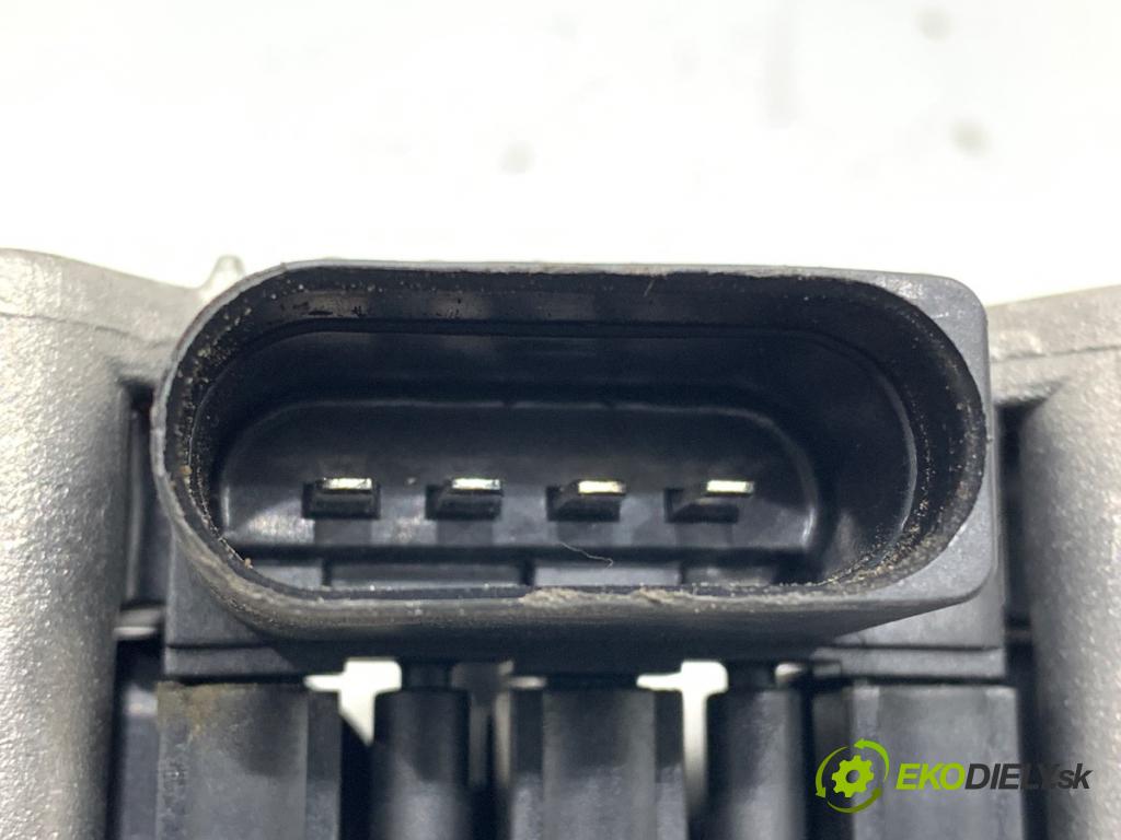 AUDI A3 8L liftback 1999 74 kW 1.6 1595 Cievka zapaľovacia 0040402003 (Zapaľovacia cievka)