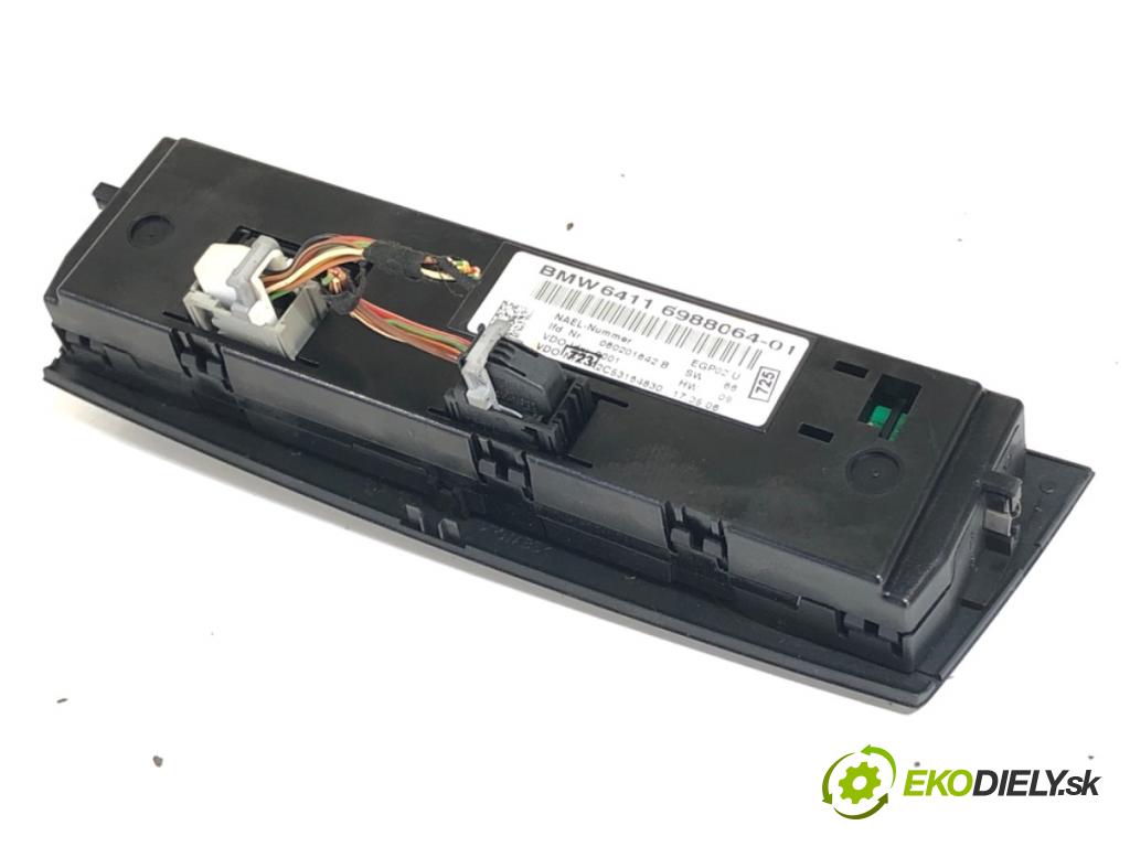 BMW E87 liftback 2006 95 kW 118 i 1995 Panel ovládania kúrenia 6988064 (Prepínacie páčky pod volantom)