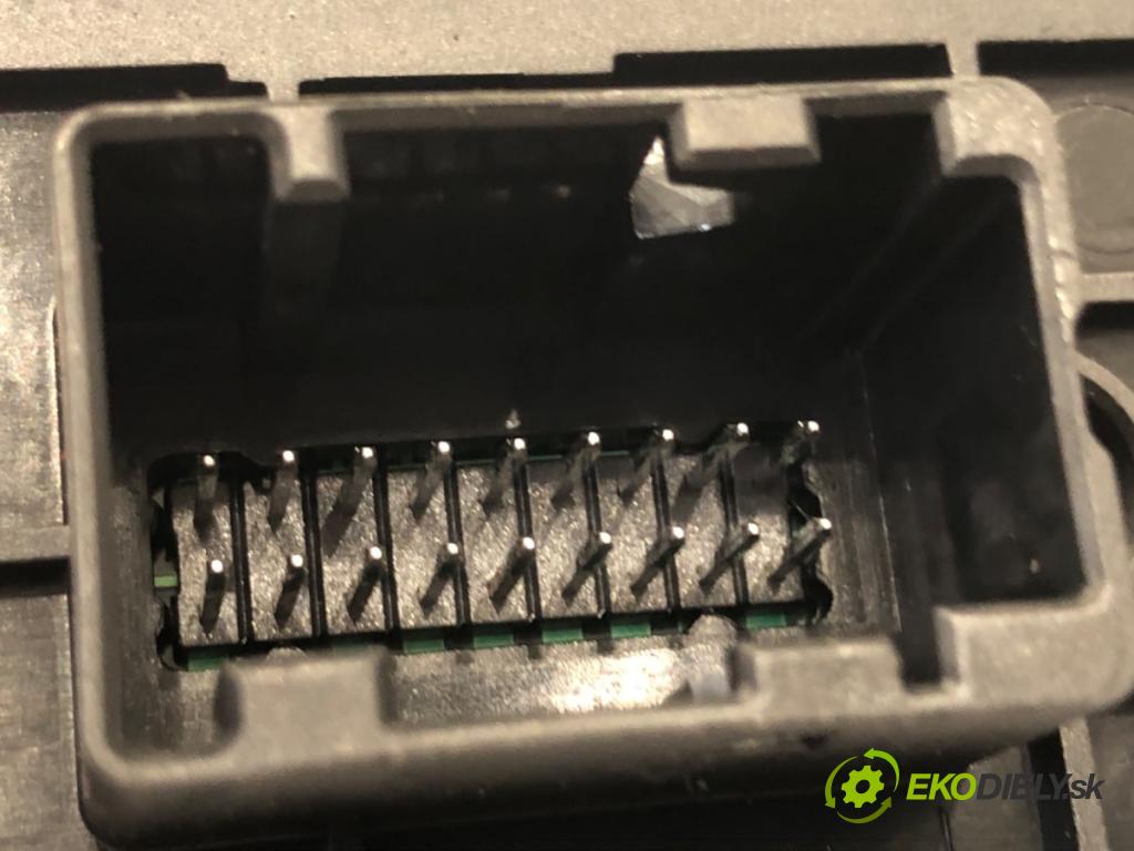 ALFA ROMEO 159 Kombi 2006 110 kW 1.9 JTDM 16V (939BXC1B, 939BXC12) 1910 Prepínač okien  (Prepínacie páčky pod volantom)