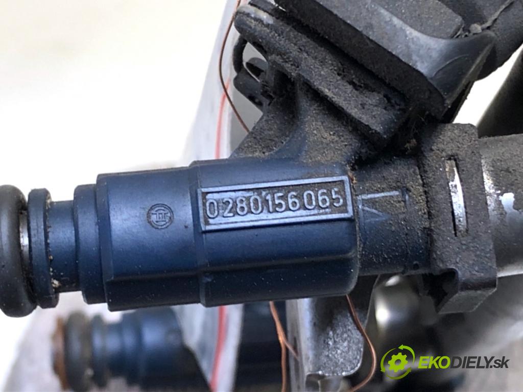 VW PASSAT B5 FL sedan 2004 110 kW 1.8 T 20V 1781 Lišta vstrekovacia 0280156065 (Vstrekovacia lišta)