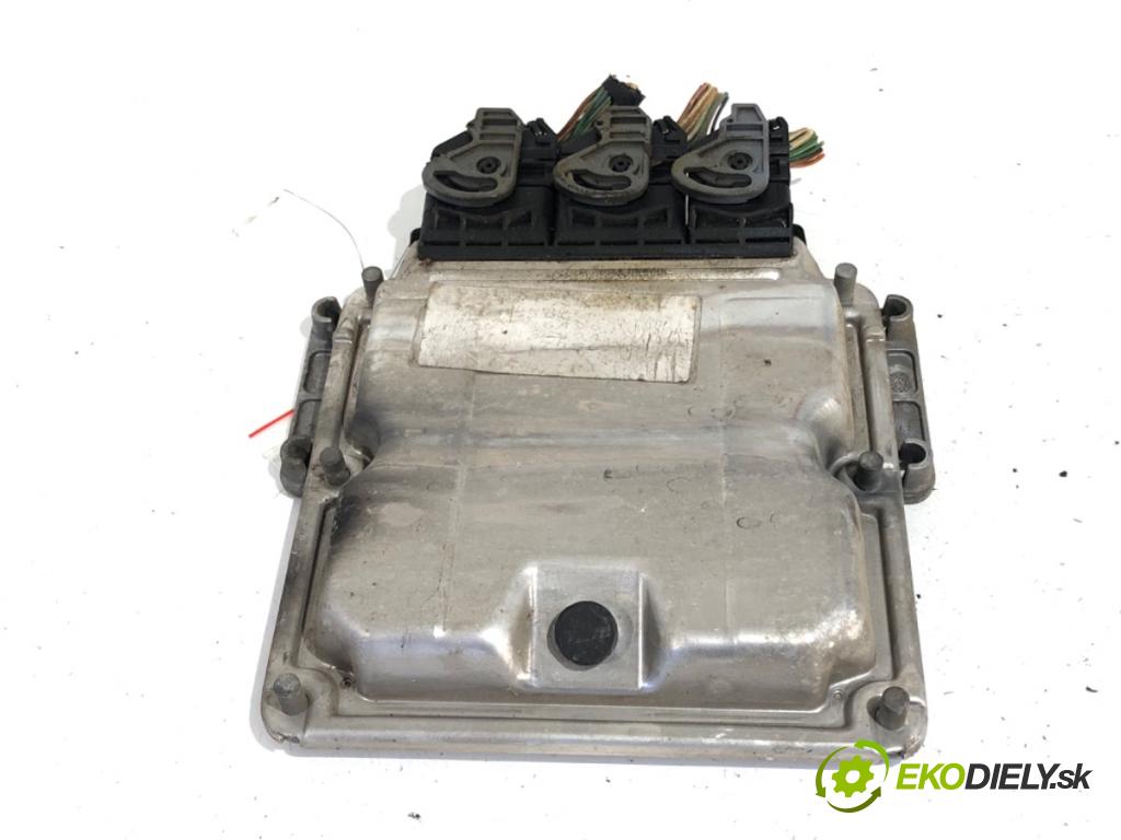 RENAULT SCENIC I nadwozie wielkoprzestrzenne (MPV) 2002 75 kW 1.9 dCi RX4 1870 riadiaca jednotka Motor 0281010843 (Riadiaca jednotka)