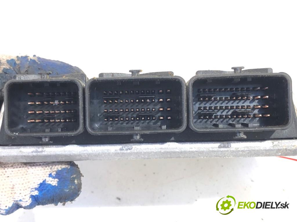 RENAULT SCENIC I nadwozie wielkoprzestrzenne (MPV) 2002 75 kW 1.9 dCi RX4 1870 riadiaca jednotka Motor 0281010843 (Riadiaca jednotka)