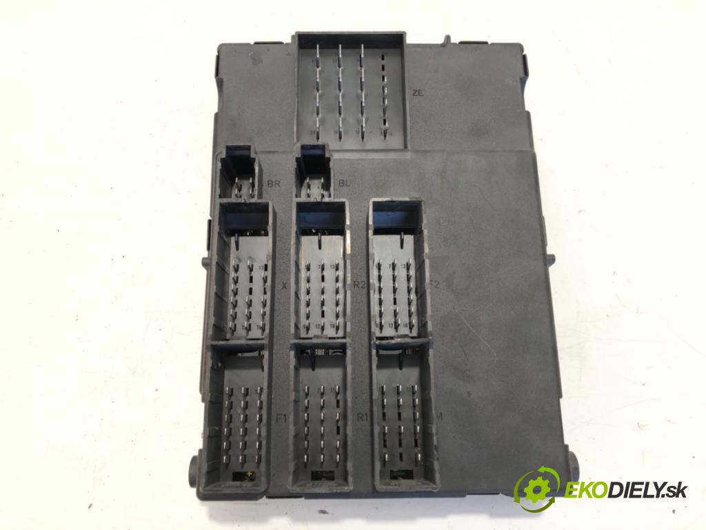 MAN TGA Ciągnik siodłowy 2007 324 kW 18.440 324 kW [440 KM] olej napędowy 2005 - 2022 10518 riadiaca jednotka Motor 81258067072 (Riadiaca jednotka)