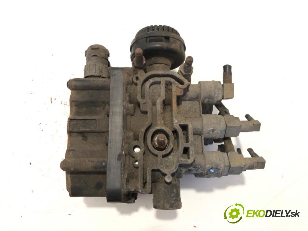 MAN TGA Ciągnik siodłowy 2007 324 kW 18.440 324 kW [440 KM] olej napędowy 2005 - 2022 10518 Ventil 4728800500 (Ventil)