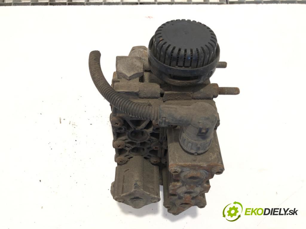 MAN TGA Ciągnik siodłowy 2007 324 kW 18.440 324 kW [440 KM] olej napędowy 2005 - 2022 10518 Ventil 4728800500 (Ventil)