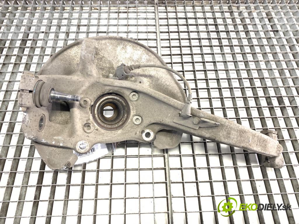 AUDI A4 B8 sedan 2009 155 kW 2.0 TFSI 1984 náboj pravy predný