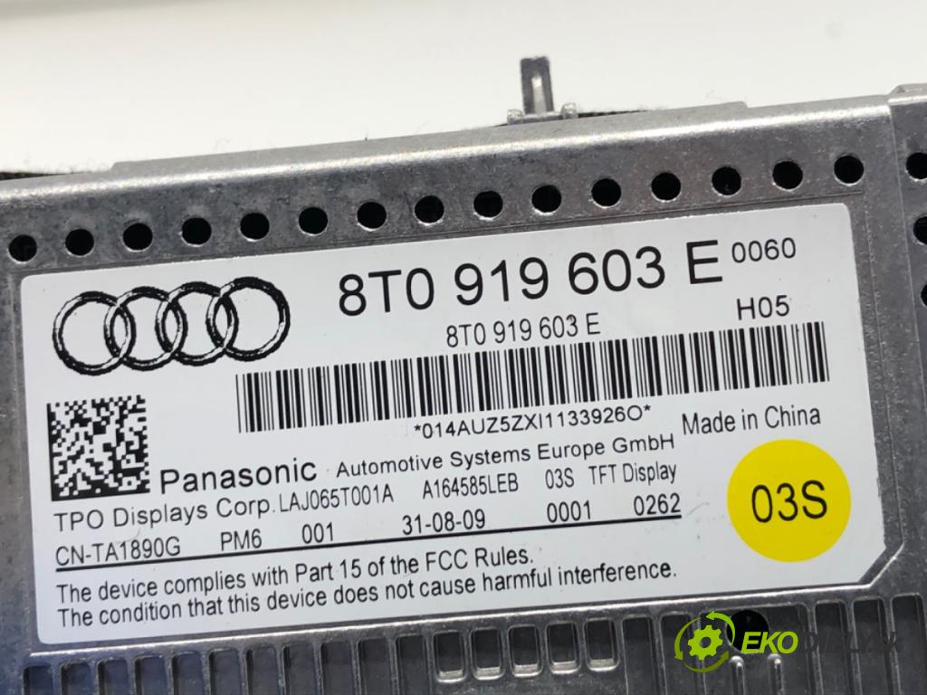 AUDI A4 B8 sedan 2009 155 kW 2.0 TFSI 1984 Dislpej 8T0919603E (Prístrojová doska)