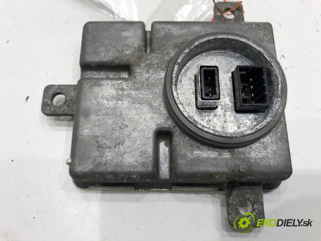 AUDI A4 B8 sedan 2009 155 kW 2.0 TFSI 1984 Menič XENON 8K0941597 (Riadiaca jednotka xenónu)