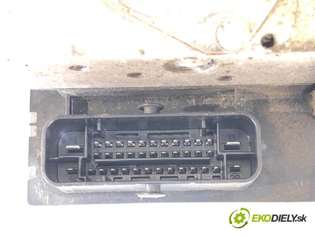 AUDI A4 B8 sedan 2009 155 kW 2.0 TFSI 1984 Pumpa ABS 8K0614517FK (Pumpa ABS)