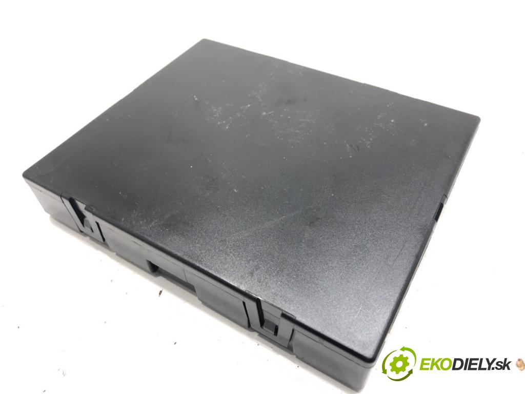 AUDI A4 B8 sedan 2009 155 kW 2.0 TFSI 1984 Modul komfortu 8K0907064DG (Modul komfortu)