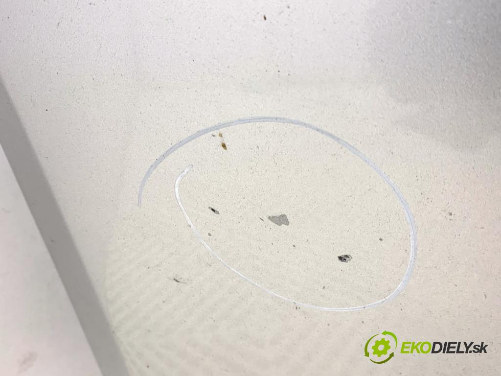 AUDI A4 B8 sedan 2009 155 kW 2.0 TFSI 1984 Nárazník predný (Kľučka dverí ostatné)