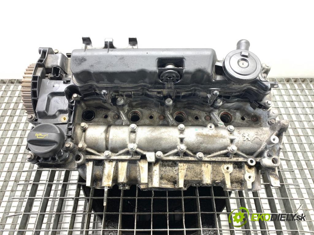 FORD MONDEO MK5 Kombi 2017 132 kW 2.0 TDCi 4x4 1998 hlava válců 9806792610F (Hlava válců)