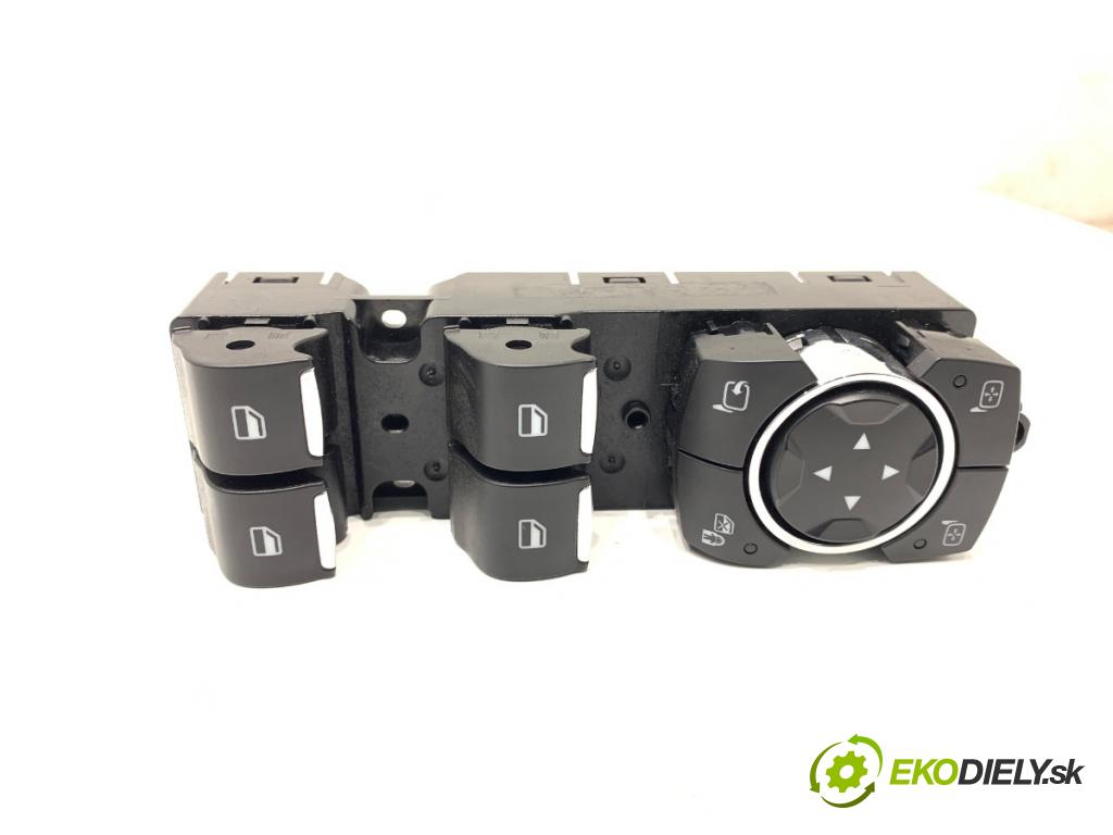 FORD MONDEO MK5 Kombi 2017 132 kW 2.0 TDCi 4x4 1998 Prepínač okien DG9T-14540-DDW (Prepínacie páčky pod volantom)