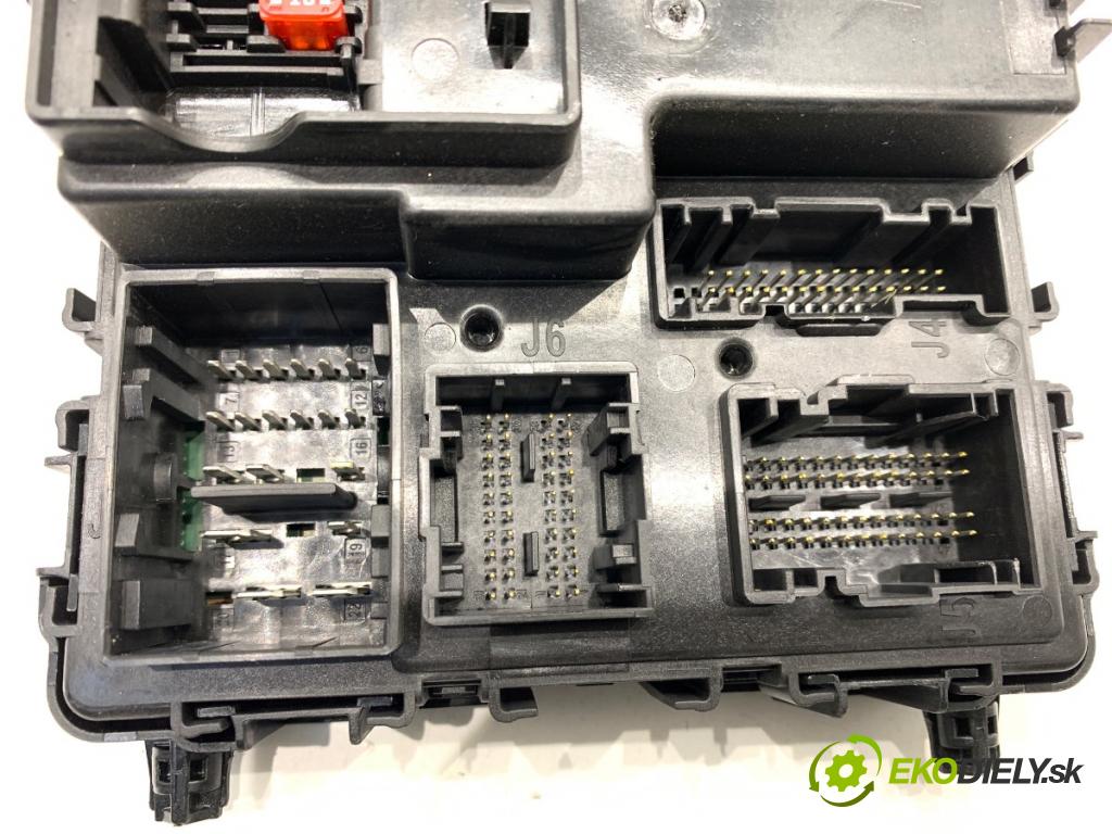 FORD MONDEO MK5 Kombi 2017 132 kW 2.0 TDCi 4x4 1998 modul BSI HU5T-15604-BFE (Pojistková skříňka)