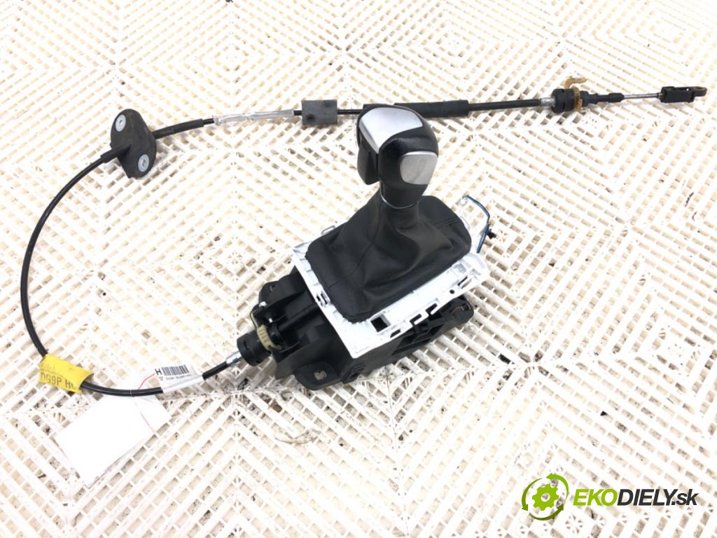 FORD MONDEO MK5 Kombi 2017 132 kW 2.0 TDCi 4x4 1998 kulisa DS7P-7K004-HD (Řadicí páka (kulisa) )