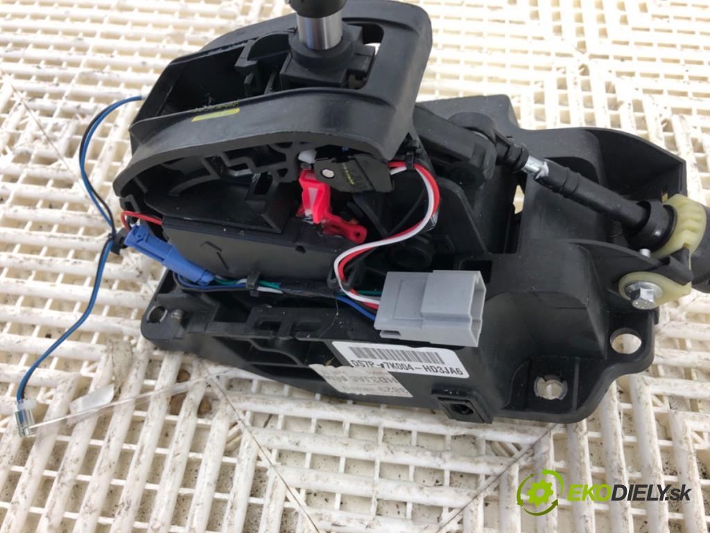 FORD MONDEO MK5 Kombi 2017 132 kW 2.0 TDCi 4x4 1998 Kulisa DS7P-7K004-HD (Rýchlostná páka (kulisa))