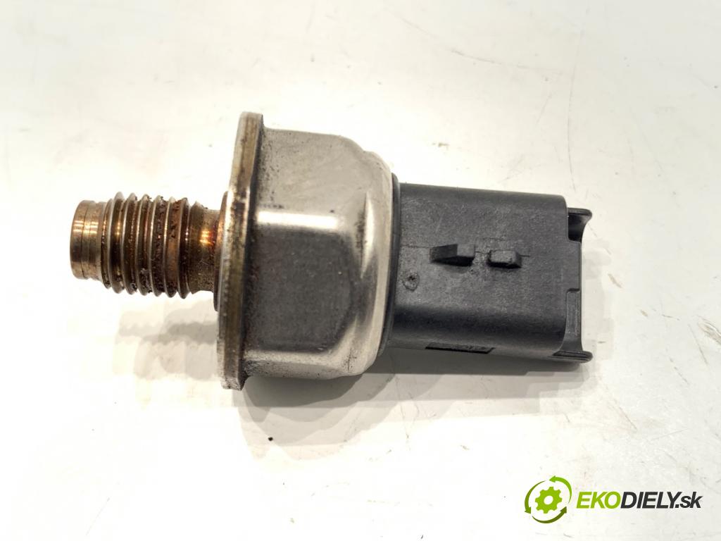 FORD MONDEO MK5 Kombi 2017 132 kW 2.0 TDCi 4x4 1998 Snímač tlaku paliva 9814383880 (Snímač)