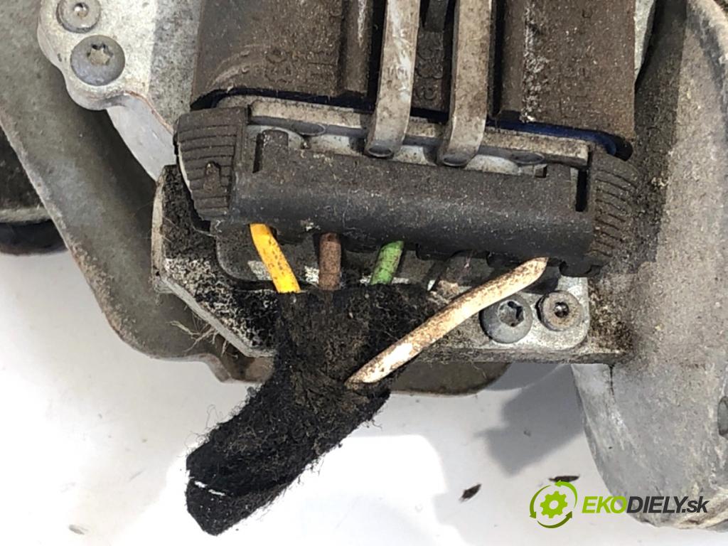 OPEL CORSA C liftback 2003 55 kW 1.2 (F08, F68) 1199 Mechanizmus stieračov predný 24441422 (Motorček stieračov predný)