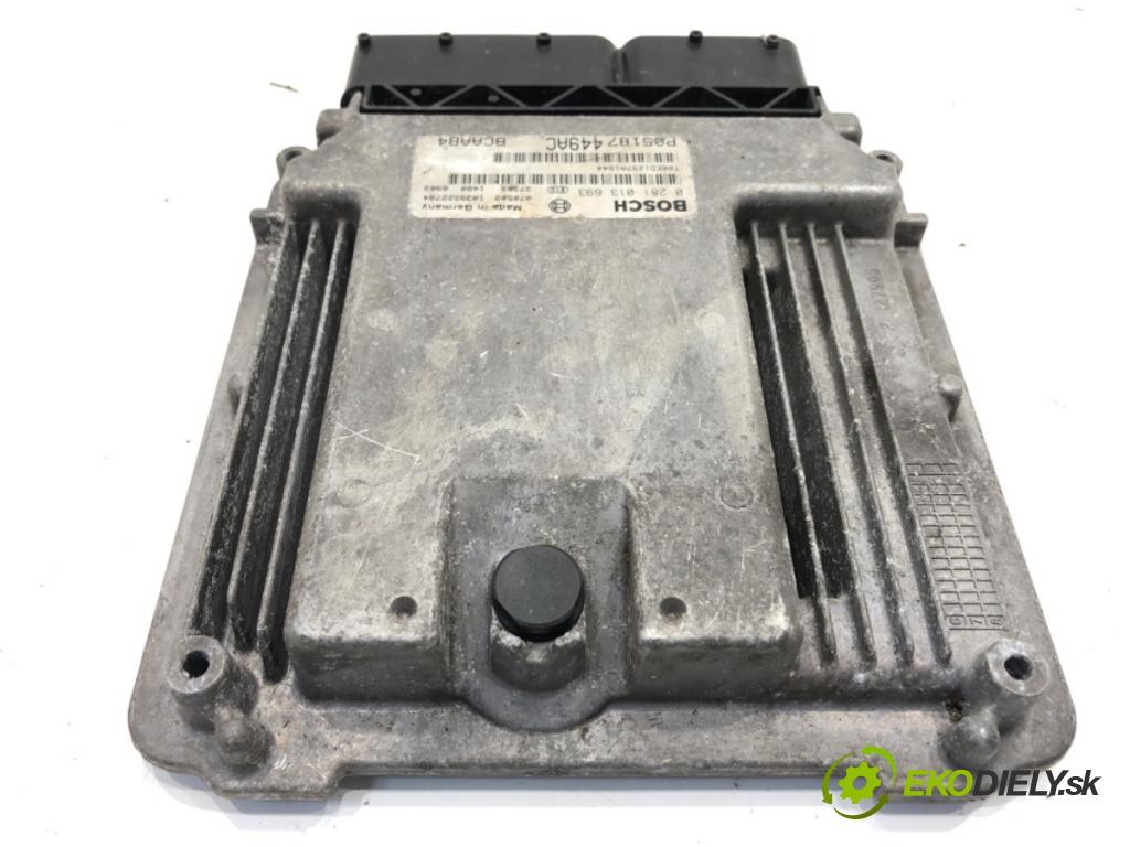 DODGE CALIBER liftback 2007 103 kW 2.0 CRD 1968 riadiaca jednotka Motor P05187449AC 0281013693 (Riadiaca jednotka)