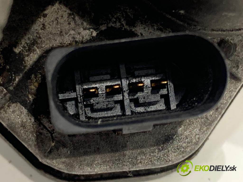 DODGE CALIBER liftback 2007 103 kW 2.0 CRD 1968 Škrtiaca klapka 038128063G (Škrtiaca klapka)